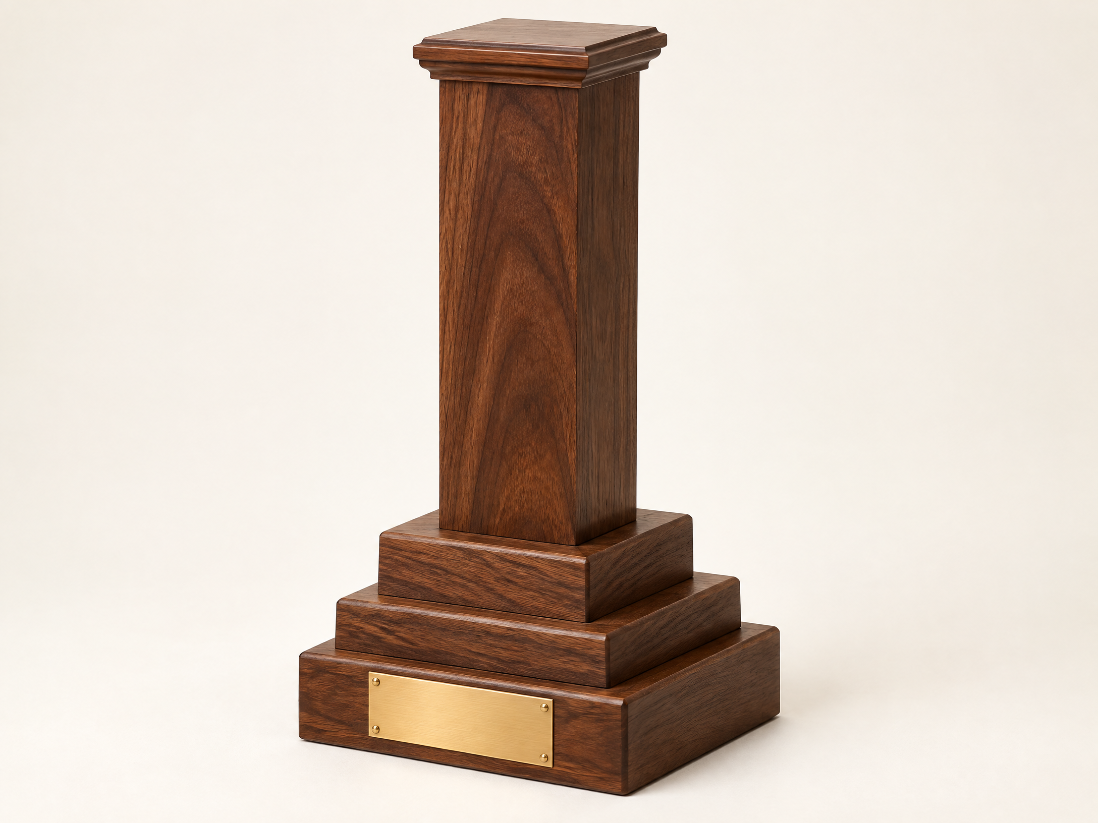 Column wood trophy form